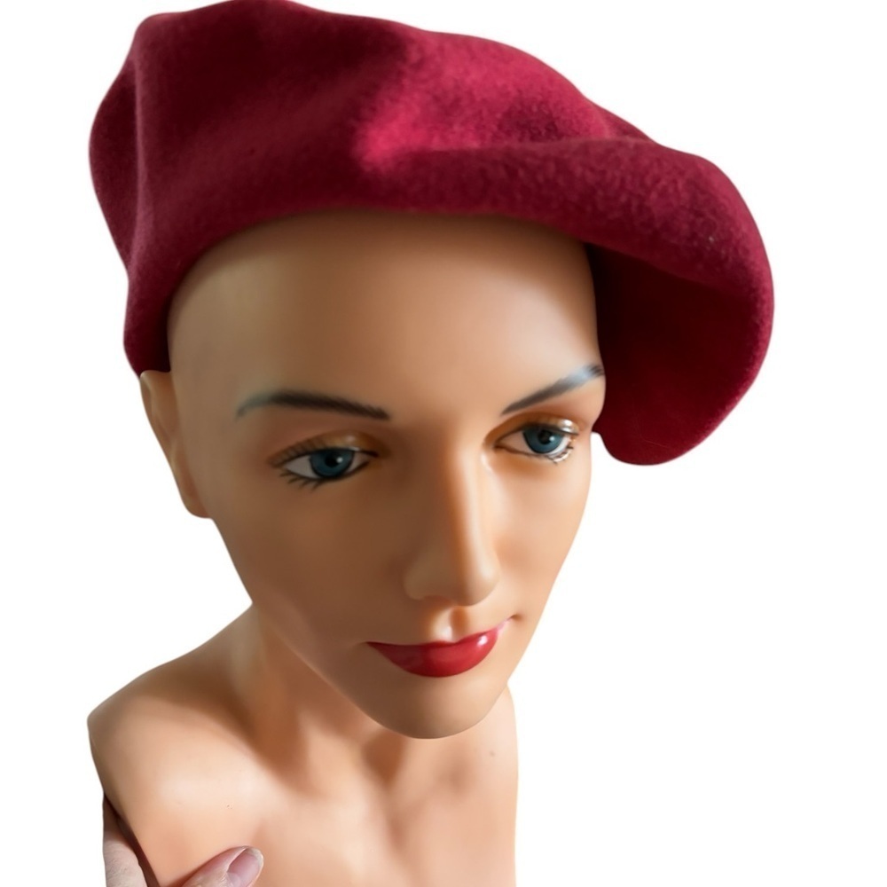 Kangol Modelaine She Wore A Raspberry Beret 100% Virgin Wool Dk Pink OS UK - Picture 4 of 5